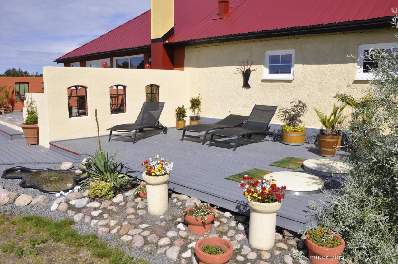 Hylteberga Gard Bed & Breakfast Skurup Εξωτερικό φωτογραφία