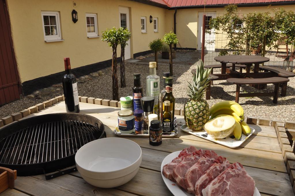 Hylteberga Gard Bed & Breakfast Skurup Εξωτερικό φωτογραφία