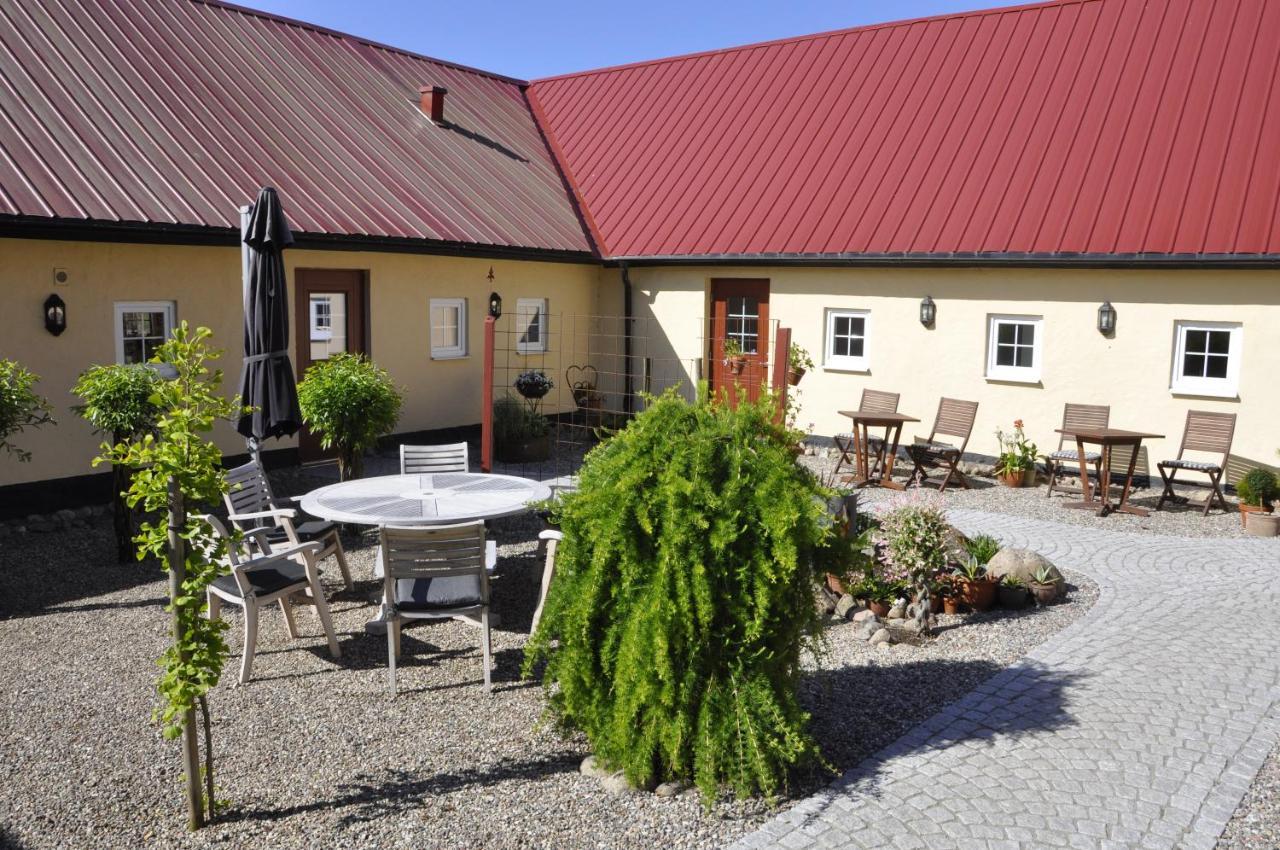 Hylteberga Gard Bed & Breakfast Skurup Εξωτερικό φωτογραφία